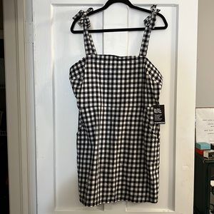 NWT • Express buffalo check dress